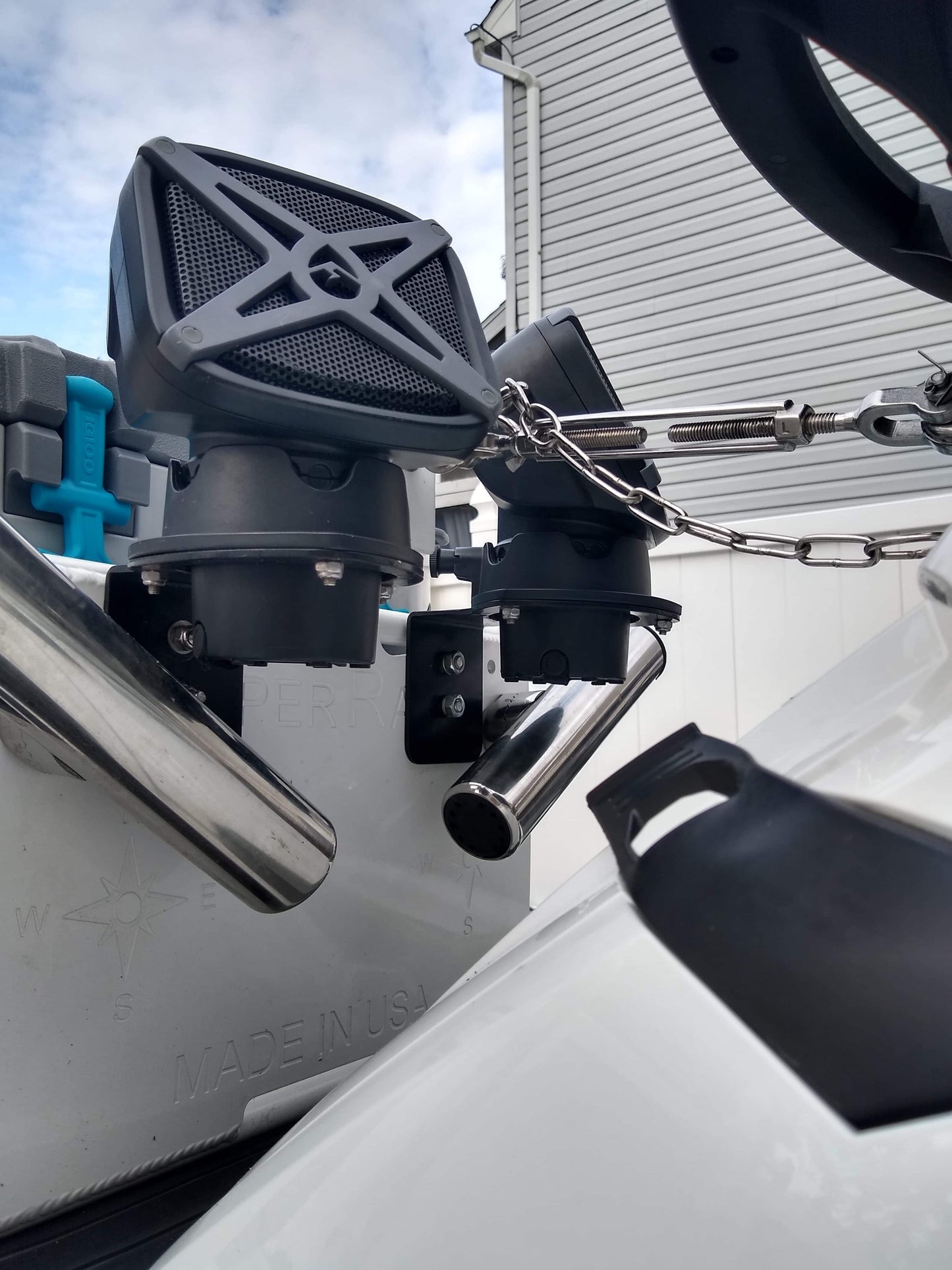 yamaha waverunner speaker mount